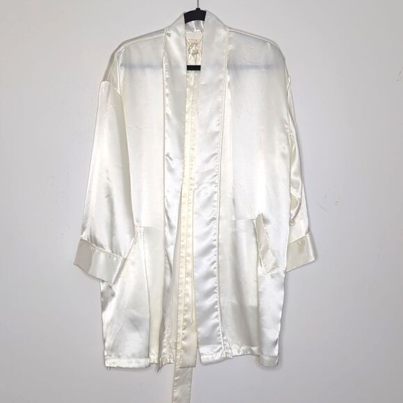 VTG‎ Victoria's Secret Gold Label Night Robe Ivory One Size - Picture 1 of 9